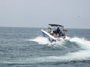 Вейсерфинг за катером MasterCraft