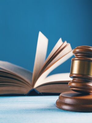 Юридические услуги